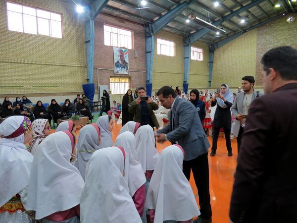 آیین برگزاری زنگ سپاس معلم در مدرسه خانکلابی بجنورد