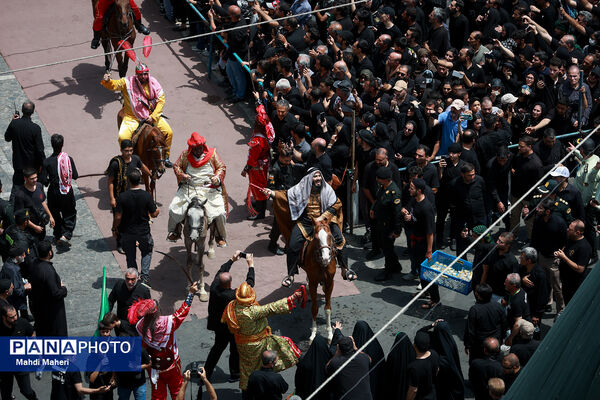 خیمه‌سوزان ظهر عاشورا در چهارراه گلوبندک تهران