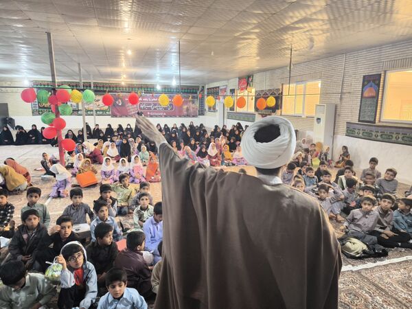 جشن اعیاد شعبانیه و تقدیر از دانش‌آموزان برتر آموزشگاه شهید بهشتی مزرعه