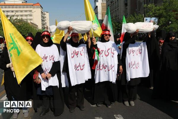 قدم‌های استوار دختران تهران؛ روایتی از شور، همدلی و امید