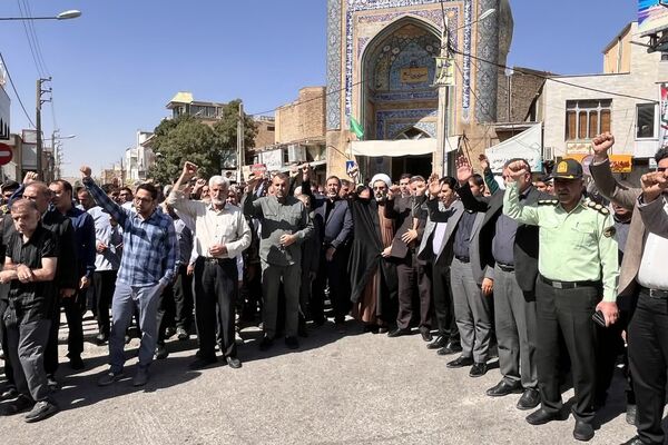 نمازجمعه و راهپیمایی در اسلام آباد غرب