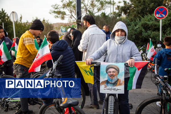 همایش دوچرخه‌سواری در آستانه 13 آبان