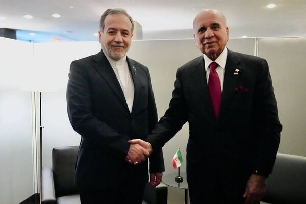  عراقچی: بازگشت امنیت به تنگه هرمز مستلزم توقف اقدامات ناامن‌ساز آمریکا است