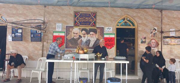 استقبال از زائران کربلا در بازگشت از کربلا