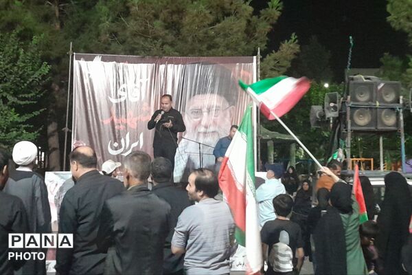 ایستادگی و خستگی ناپذیری مردم برای دفاع از ایران جانمان