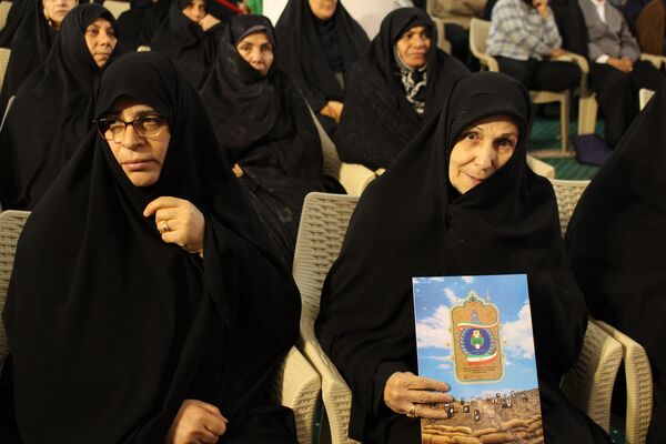 شانزدهمین پاسداشت ادبیات جهاد و مقاومت همراه با انتشار تقریظ رهبری بر کتاب «پاییز آمد»