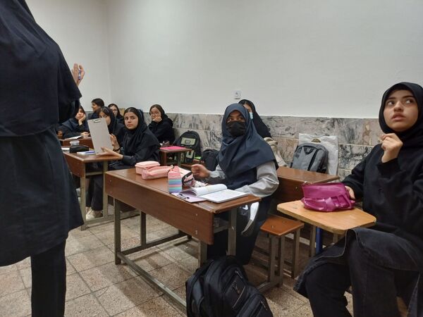 کارگاه آموزشی مشاوره در دبیرستان مطهره ناحیه ۶ مشهد