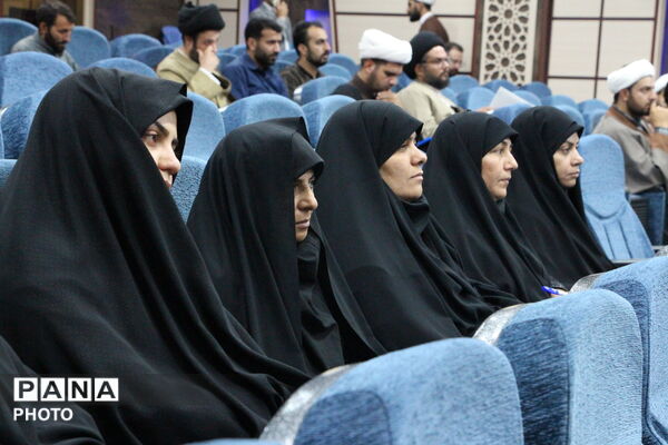 اولین جلسه آموزشی طلاب شاغل در آموزش و پرورش خراسان جنوبی