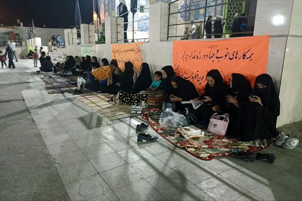 احیای شب بیست و یکم ماه مبارک رمضان در حاجی آباد