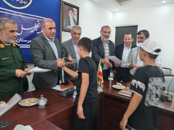 تجلیل از دختران برگزیده رشته‌های علمی ورزشی شهرستان جعفرآباد