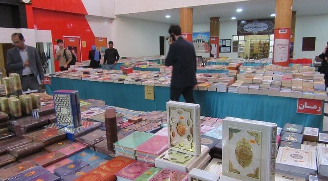 افتتاح نمایشگاه کتاب در بندرامام خمینی با تأکید بر ترویج فرهنگ مطالعه