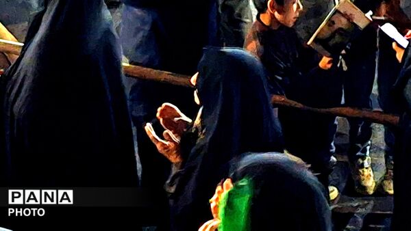 استغاثه به امام زمان همزمان با اجتماعات مردمی