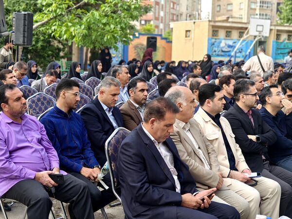 زنگ «سپاس معلم» در کرمانشاه 