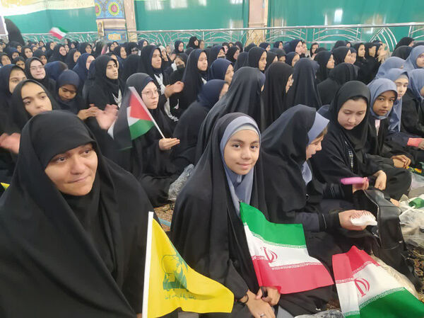 اجتماع یکهزار نفری سفیران مقاومت در مسجد جمکران 