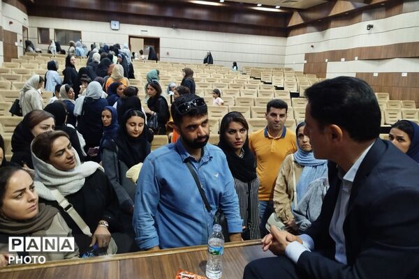 چهارمین جلسه آموزشی توانمندسازی اولیا دوره اول با موضوع مبارزه با مواد مخدر