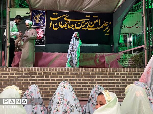 شکوفایی درحریمِ عشق؛ جشنِ فرشته‌ها در میدانِ نجفیه زاوه
