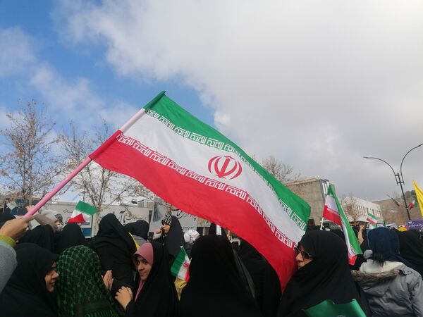 راهپیمایی ۲۲بهمن در شهرستان کاشمر با حضور پر رنگ مردم برگزار شد 