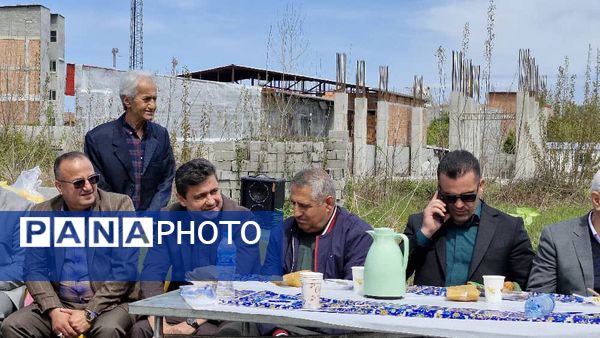 آیین کلنگ‌زنی دبیرستان دخترانه افراسیابی در محمود‌آباد 