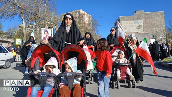 جشن فرشتگان زمینی و شکوفه‌های امید