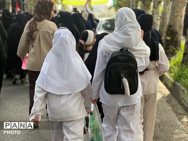 همایش بزرگ پیاده‌روی خانوادگی در صومعه‌سرا