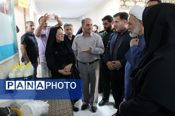 تجلیل از مددجویان و پرسنل بهزیستی‌ اشتهارد