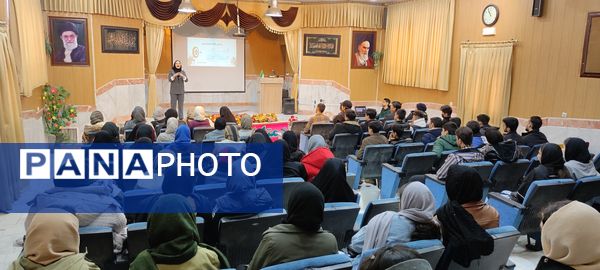 برگزاری همایش رتبه آفرینان برتر مؤسسه کاج در کانون سمیه شیروان