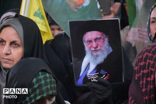 حضور پرشور مردم قروه با سخنرانی نایب رئیس مجلس شورای اسلامی