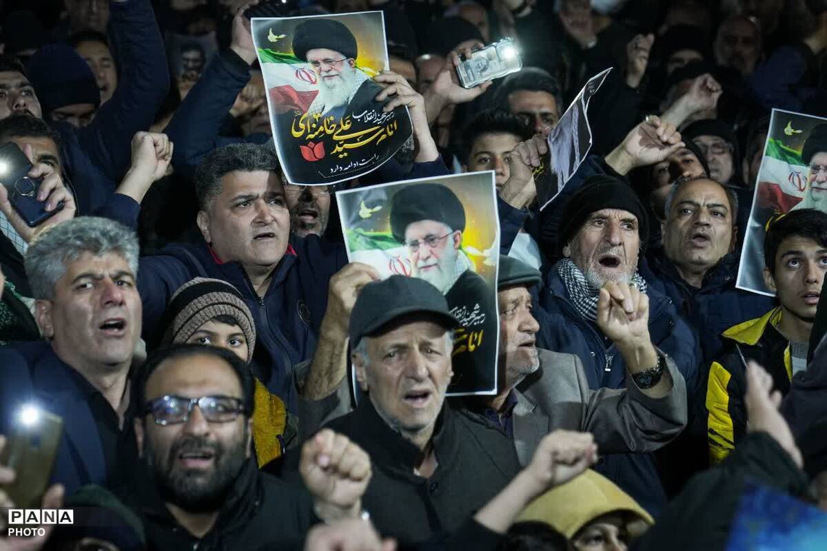 هیهات؛ اگر پرچم زمین افتد