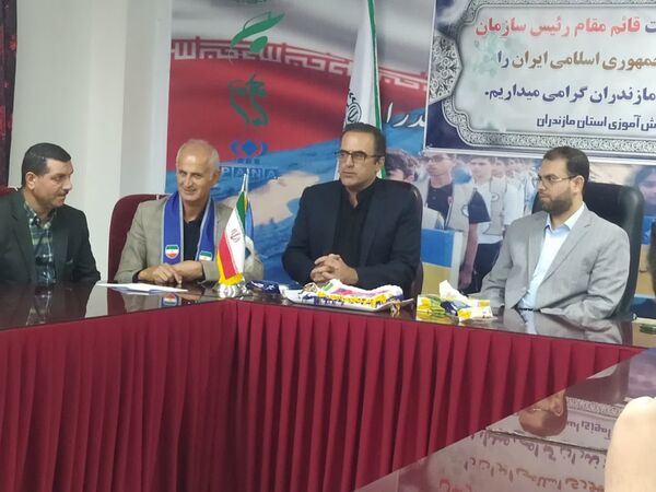 نشست قائم مقام سازمان دانش آموزی با اعضا و مربیان سازمان دانش آموزی مازندران 