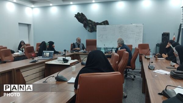 کارگاه مصاحبه‌گری و روایت‌گردی با محوریت تولید روایت‌های مستند در بندرعباس