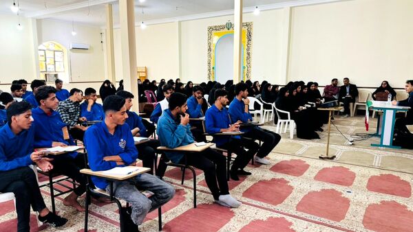 کارگاه تخصصی مشاوره تحصیلی برای دانش‌آموزان پایه دوازدهم در سندرک
