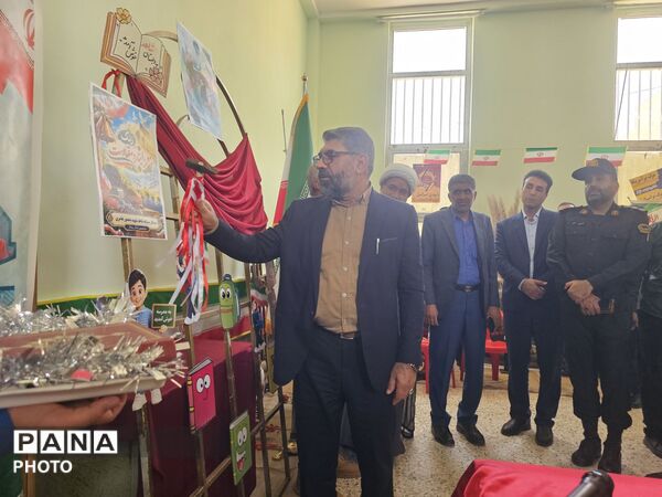 گرامیداشت روز پرچم در دبستان شاهد شهید منصور عامری