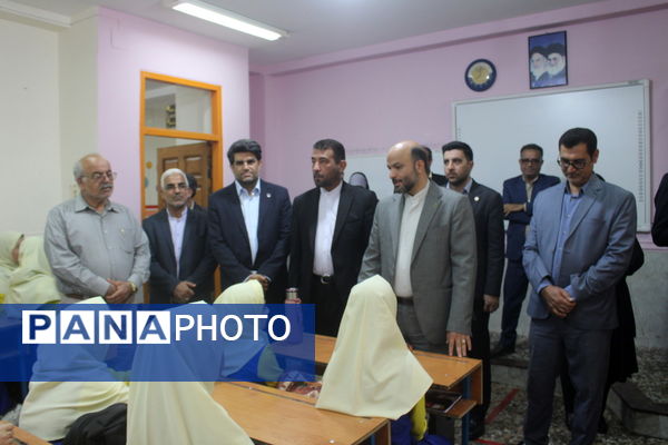 سپاس معلم در دبستان دخترانه شهید باهنر بوشهر 