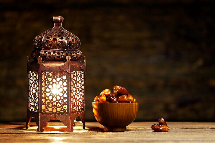 فضای مدرسه اهل البیت با فرارسیدن ماه رمضان رنگ و بویی معنوی به خود گرفته است