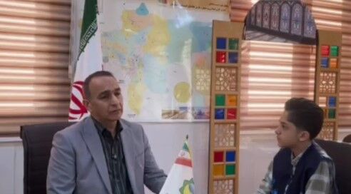 والدین می‌توانند با حضور در کنار فرزندان خود و نظارت بر رفتار آن‌ها، تاثیر مثبتی در کاهش رفتارهای پرخطر داشته باشند