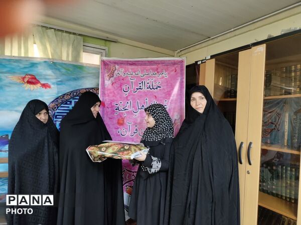 آزمون حفظ قرآن کریم و تجلیل از حافظان برتر دانش‌آموزی در شمیرانات