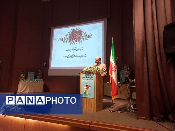 تجلیل از دانش‌آموزان برگزیده چهل و دومین‌ مسابقات فرهنگی و هنری امید فردا ناحیه ۳ مشهد مقدس 