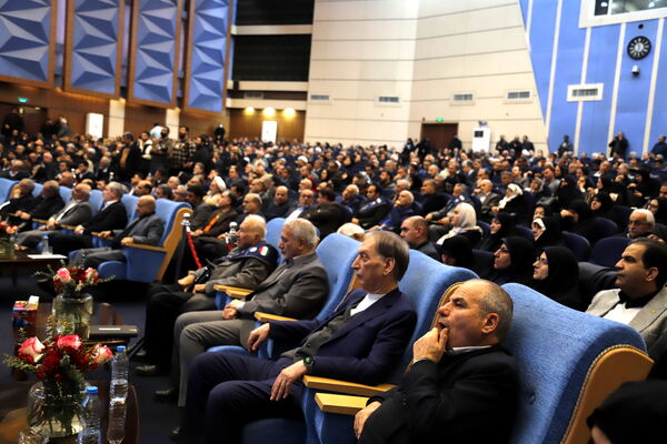 تکریم سازندگان فردای ایران