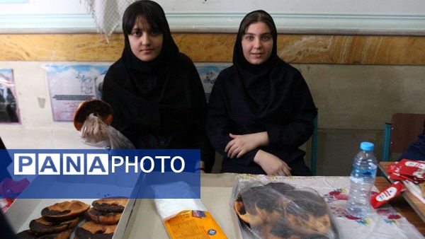 بازارچه دانش‌آموزی دبیرستان سپیده کاشانی ناحیه۱ 