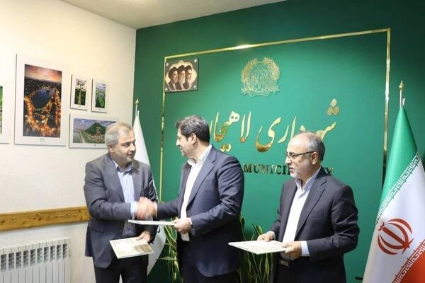 شهردار لاهیجان رئیس پانزدهمین جشنواره ملی تئاتر خیابانی شهروند شد