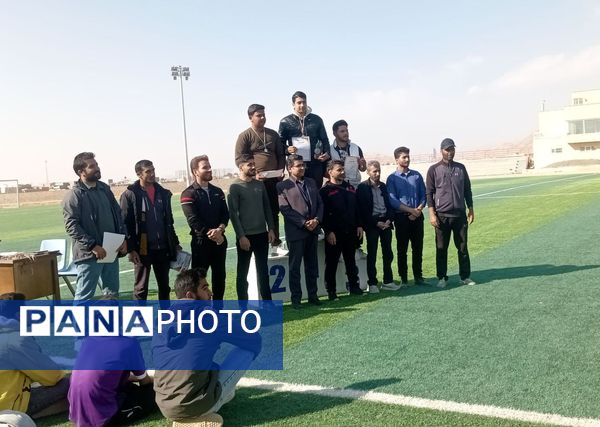 استعدادیابی دختران و پسران ورزشکار در زاوه