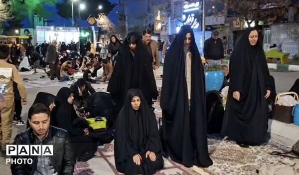 اجتماع عظیم مردمی در لحظات تحویل سال در شهرستان تربت جام