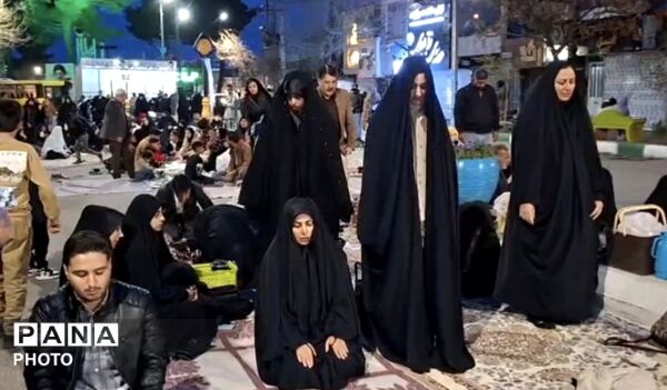 اجتماع عظیم مردمی در لحظات تحویل سال در شهرستان تربت جام