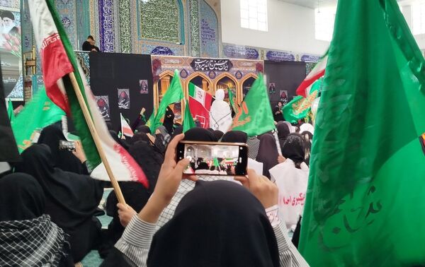اجتماع بزرگ زینبیون در لردگان 