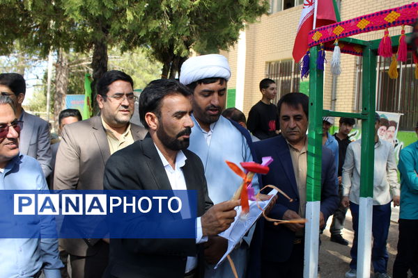 گرامیداشت هفته دفاع مقدس در مدرسه نخبگان عشایر گنجه‌ای یاسوج