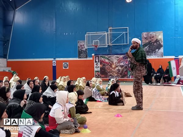بیعت کودکان و نوجوانان ورزشکار شهرستان جعفرآباد با رهبر انقلاب 