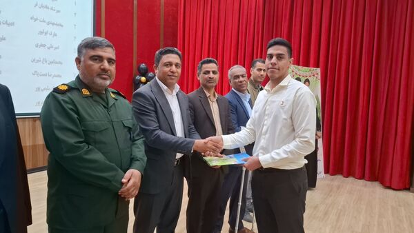 تجلیل از ستارگان برتر در فین