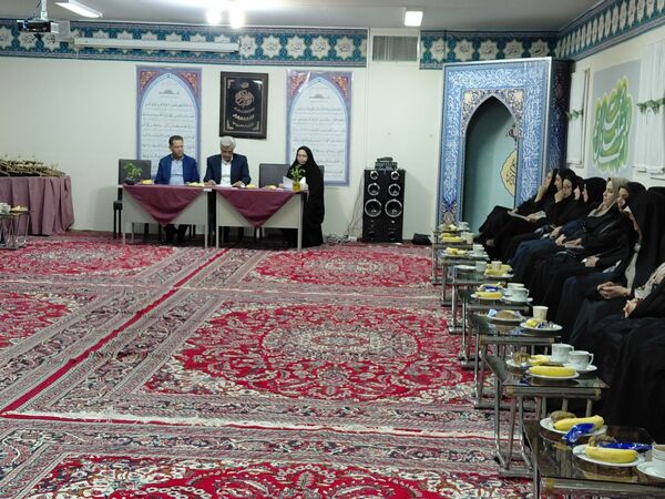 اولین جلسه شورای دبیران در دبیرستان علی‌ افشارنژاد 