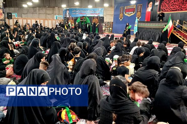 همایش شیرخواران حسینی در مصلی بزرگ امام خمینی(ره) نسیم شهر