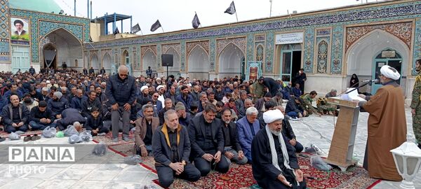 نماز جمعه در شهرستان کاشمر 